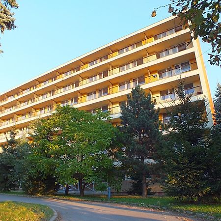 Považská Bystrica Hotel Garni מראה חיצוני תמונה