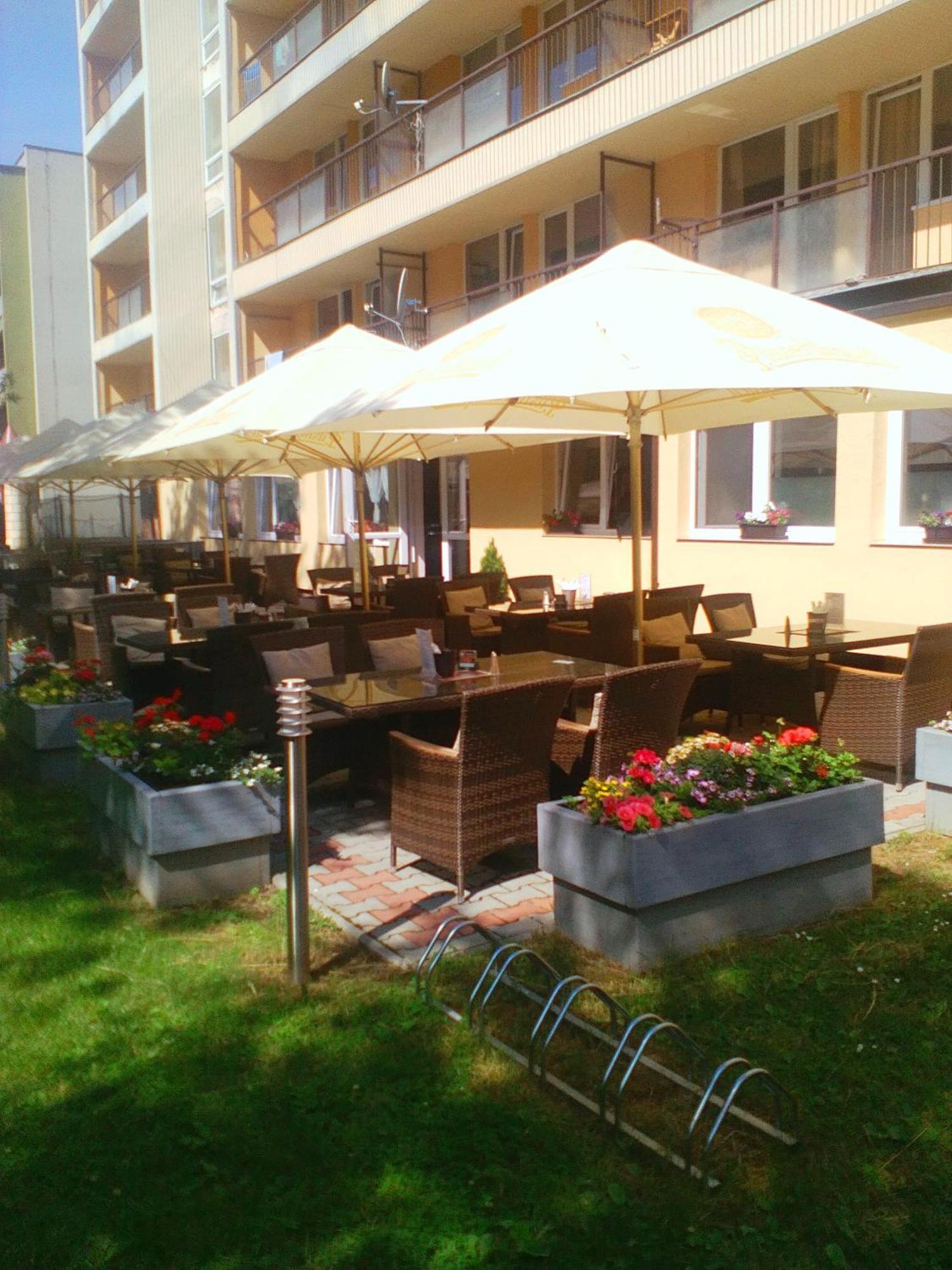 Považská Bystrica Hotel Garni מראה חיצוני תמונה